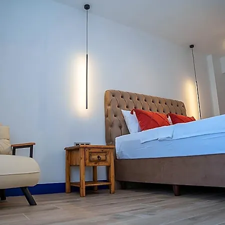 Aris Hotel