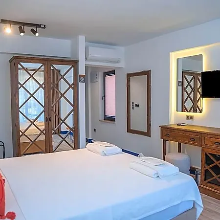 Hotel Aris 3*